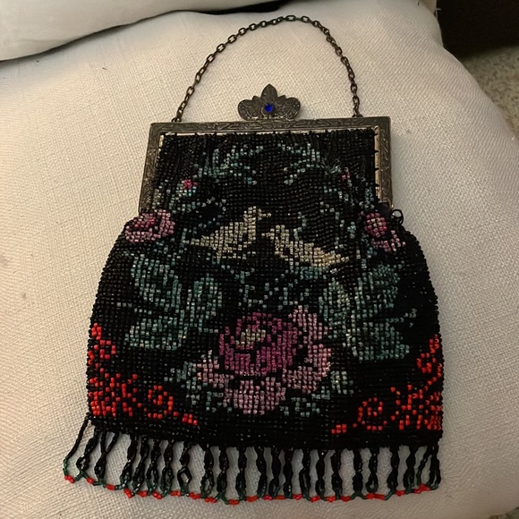 Beaded Bag - Picture 2 of 9